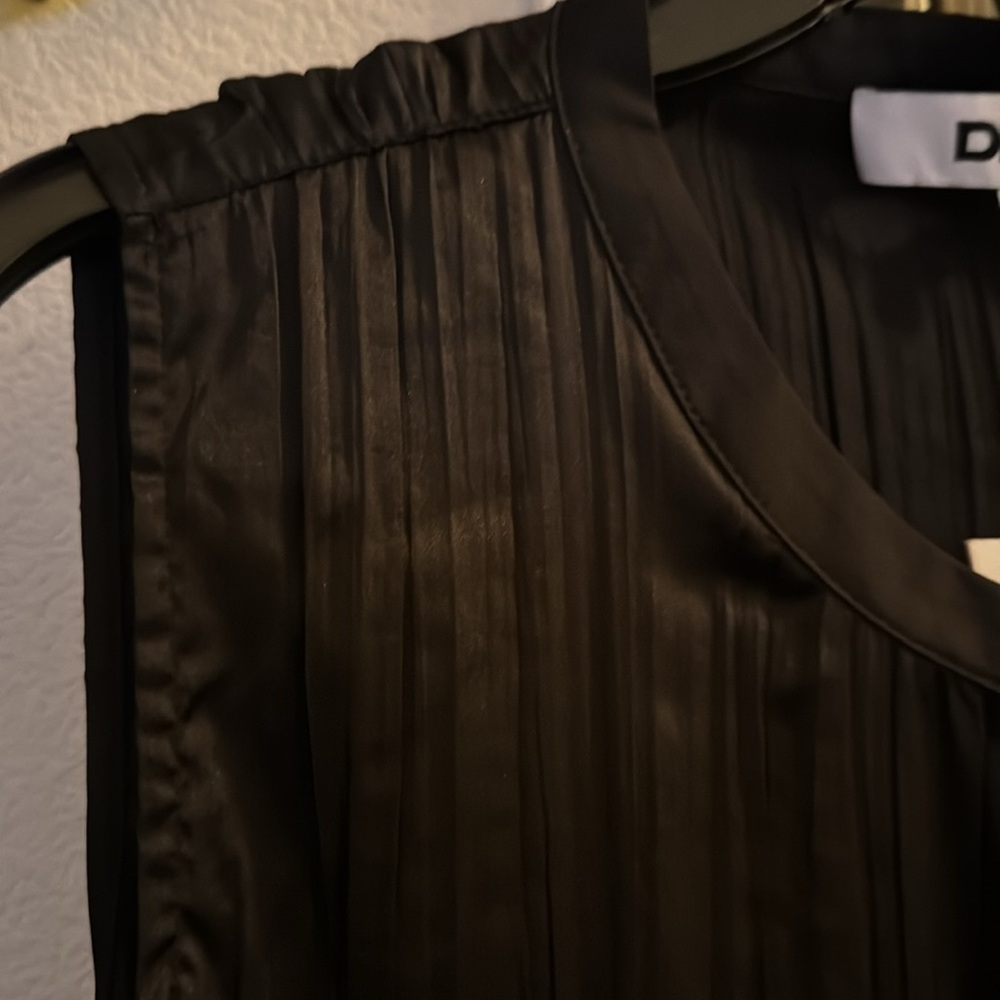 DKNY Blouse - Picture 4 of 9